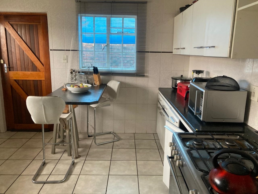 5 Bedroom Property for Sale in West Bank Eastern Cape